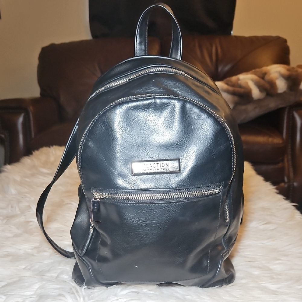 Kenneth Cole Reaction Black Backpack | Sleek Everyday Bag | Good Condition